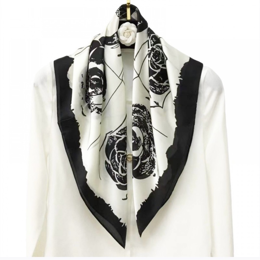 ShopEvelynne Black and White Art Deco Scarf